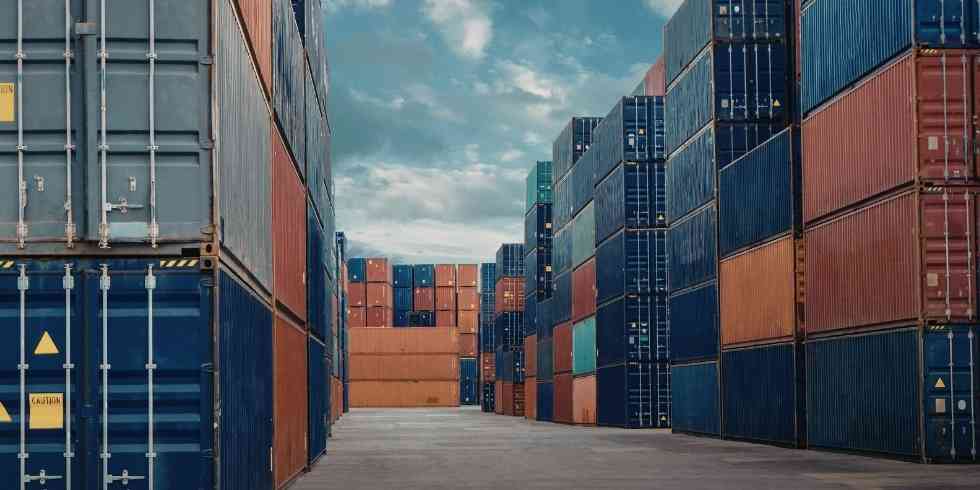 advantages-of-container-shipping